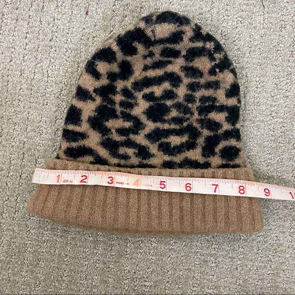 J Crew Tiger Beanie Hat Womans - Picture 7 of 7